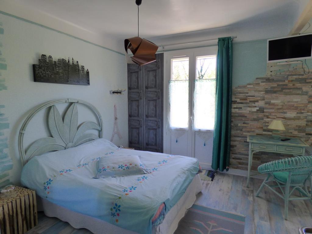 Bed and Breakfast Beau Site Guimauve Et Vieilles Dentelles Royeres Экстерьер фото