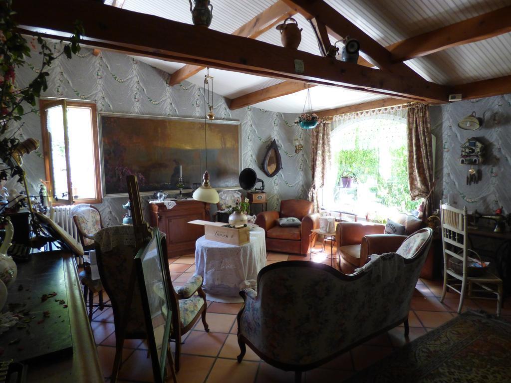 Bed and Breakfast Beau Site Guimauve Et Vieilles Dentelles Royeres Экстерьер фото