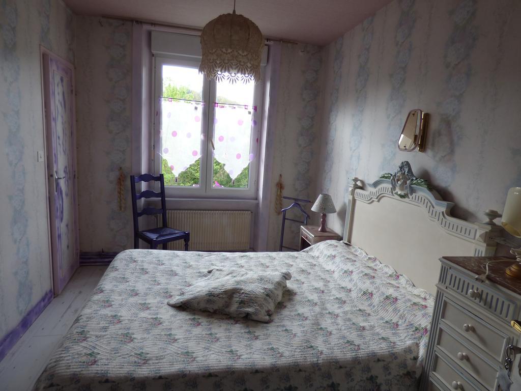 Bed and Breakfast Beau Site Guimauve Et Vieilles Dentelles Royeres Экстерьер фото