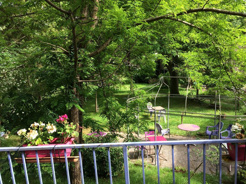 Bed and Breakfast Beau Site Guimauve Et Vieilles Dentelles Royeres Экстерьер фото